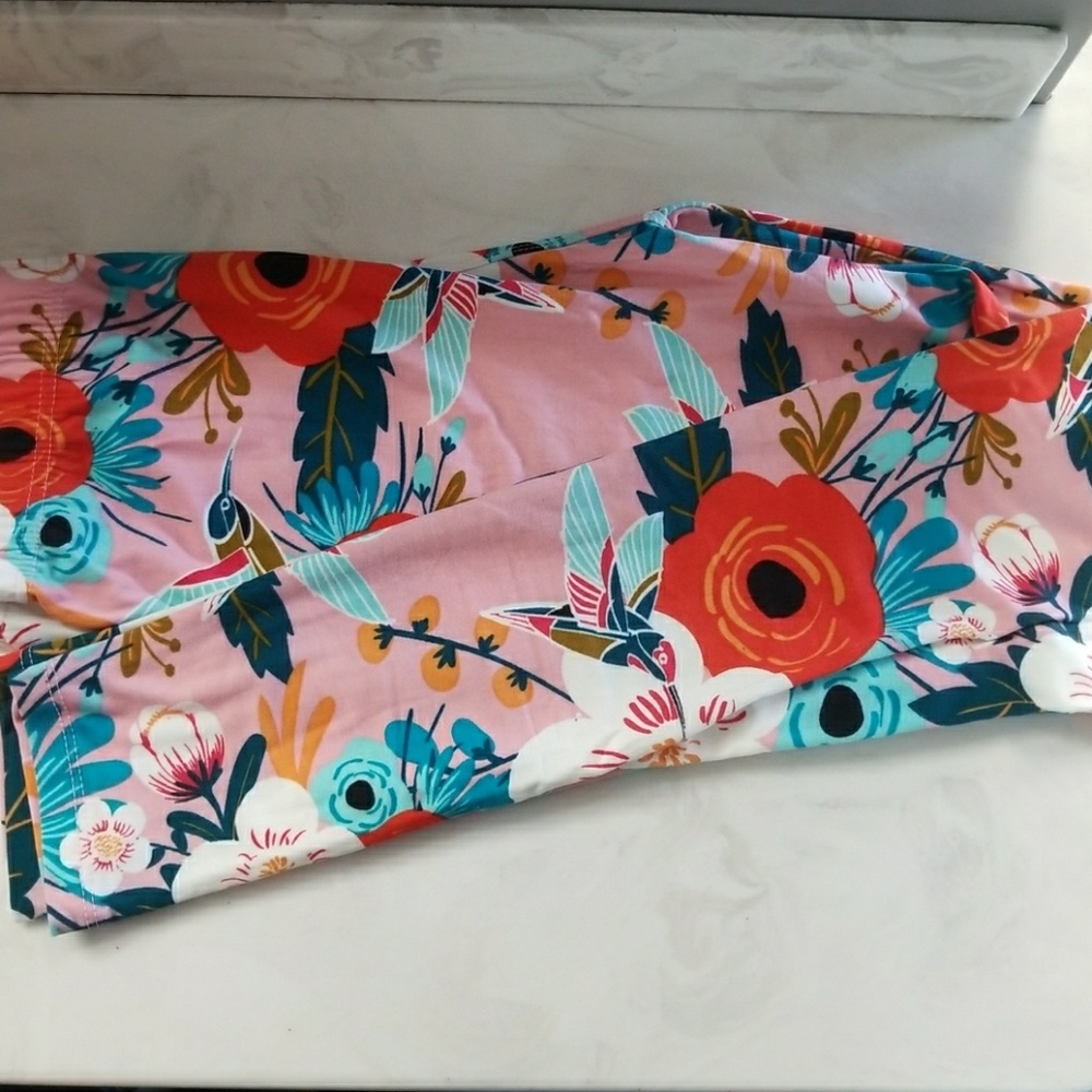 Buttery soft leggings size0-14